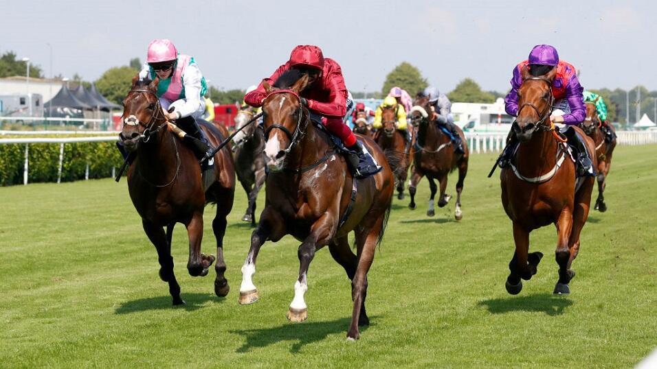 Doncaster race action